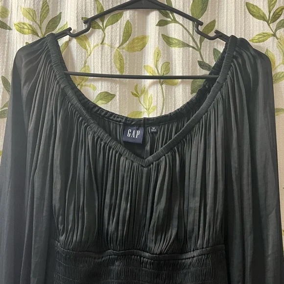 GAP Smocked-Waist Satin Top in Black — Size M (Tall) like new - Picture 5 of 7